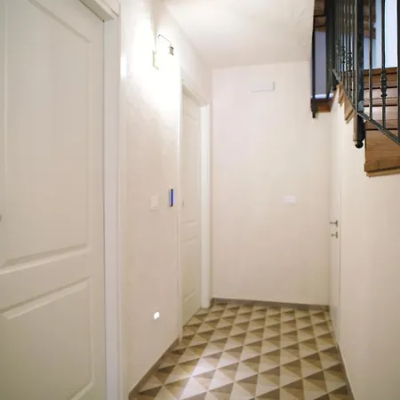 לינה וארוחת בוקר Casa Marinari