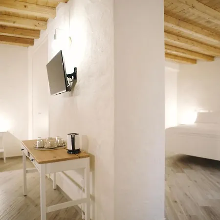 Casa Marinari 4* סקליאה