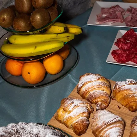 Nocleg ze śniadaniem Casa Marinari 4*